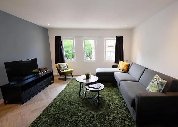 Spacious 65m2 In The Centre Of - R65b *